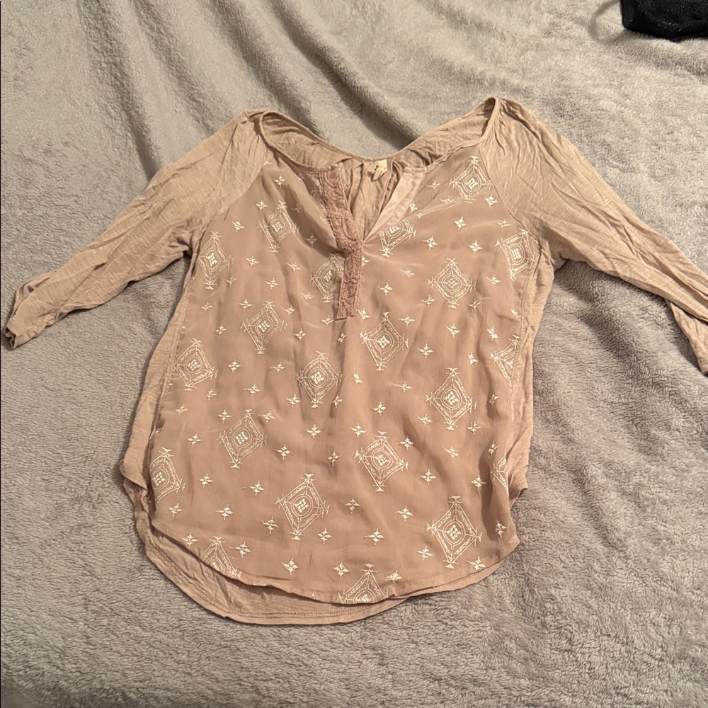 Women's Beige Patterned Top